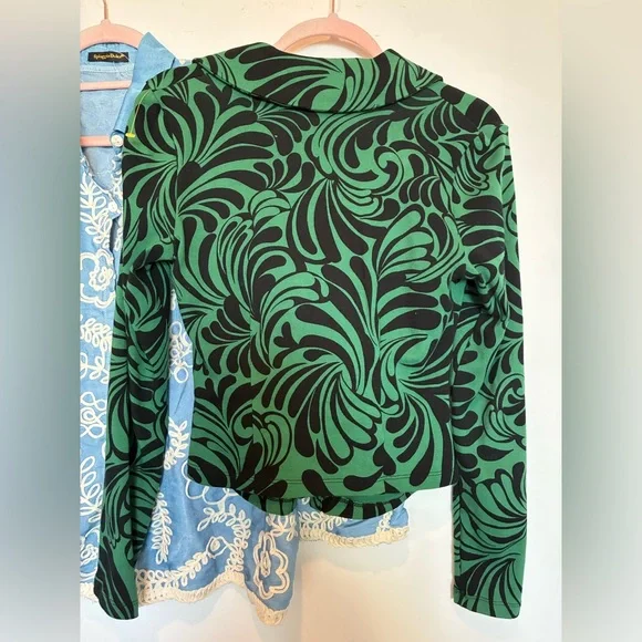 Anthropologie Maeve Green and Black Printed Long Sleeve Top - Picture 6 of 6